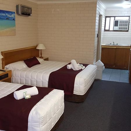 Tabourie Lake Motor Inn Pokoj fotografie